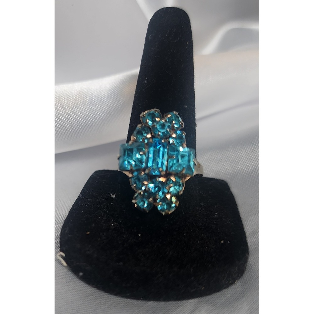 Vtg Turquoise Blue Rhinestone Cluster Adjustable Costume Cocktail Ring Gold Tone